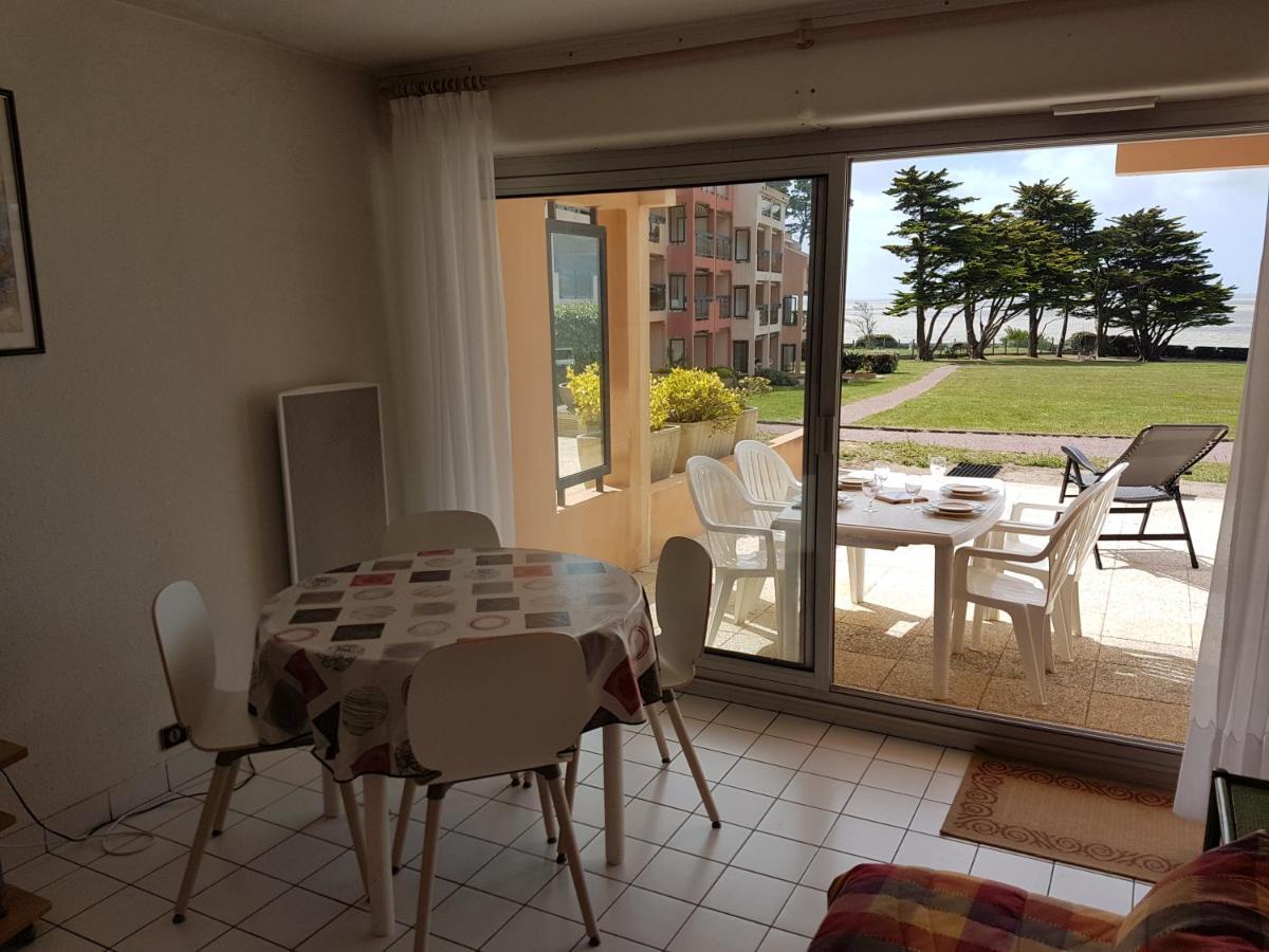 Appartement En Rdc Avec Terrasse Face A La Mer Pornic Exterior photo